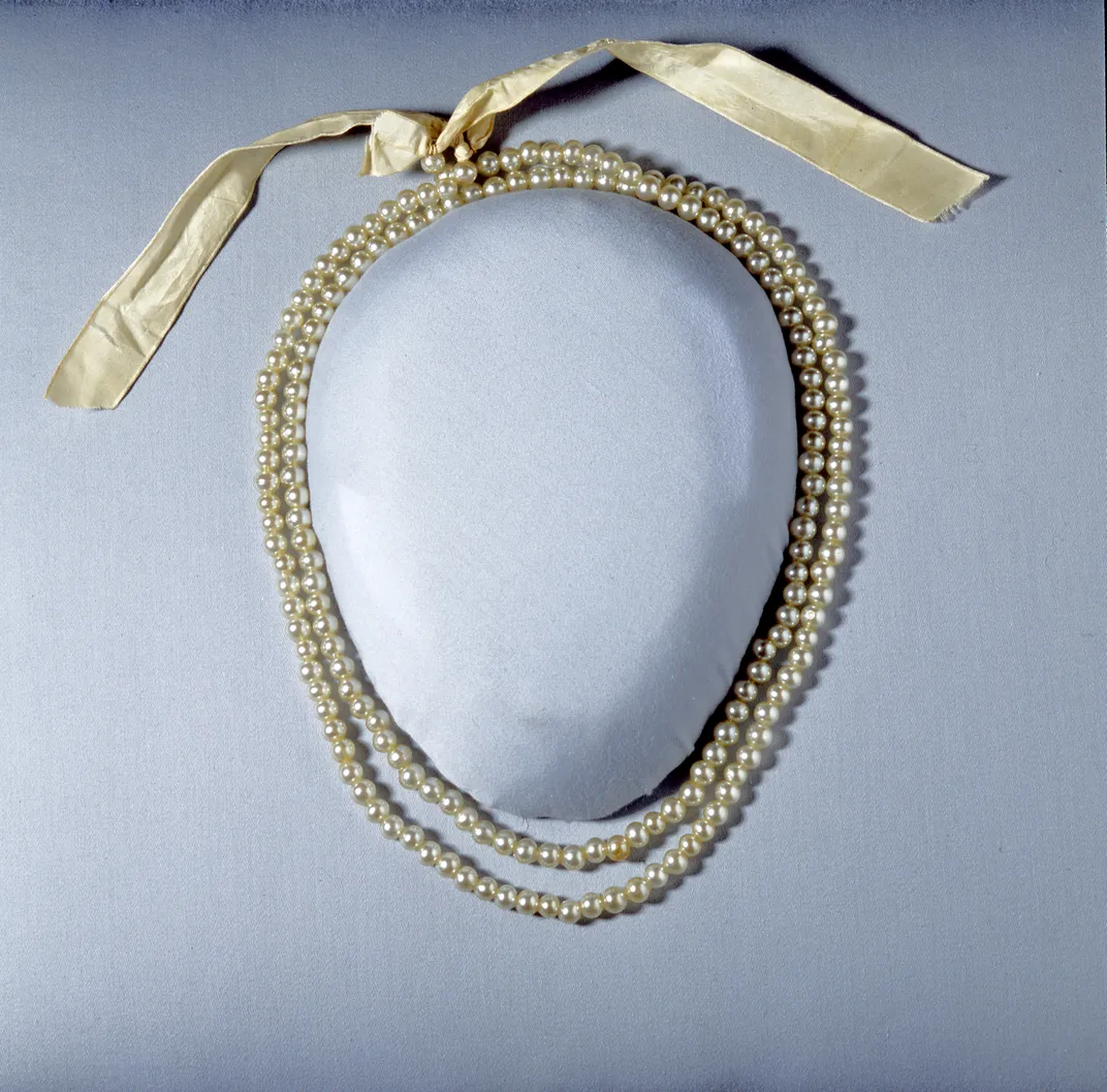 Abigail Adams’ faux pearl necklace, 1700s