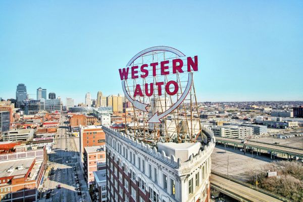 Western Auto Building, Kansas City, Missouri thumbnail