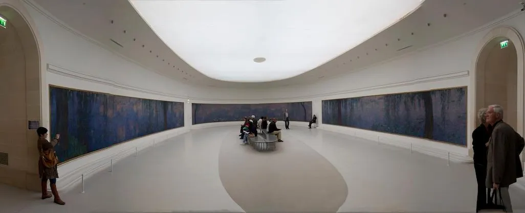 Panorama_Interior_of_Musée_de_l'Orangerie_2.jpg