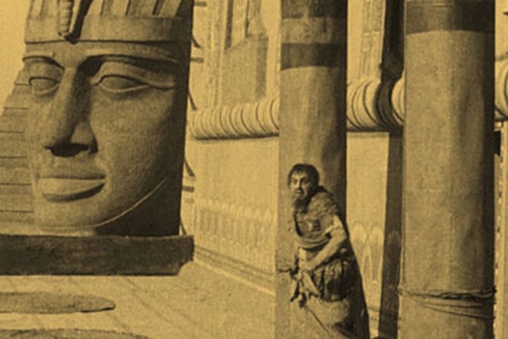 Emil Jannings in Ernst Lubitsch's The Loves of Pharaoh