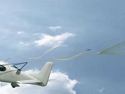 plane parachute-flash.jpg