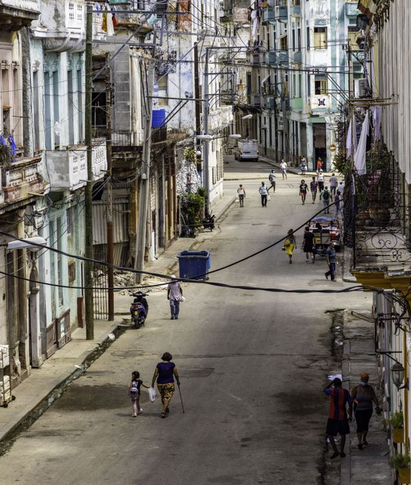 Hectic Street Scene in Havana, Cuba thumbnail