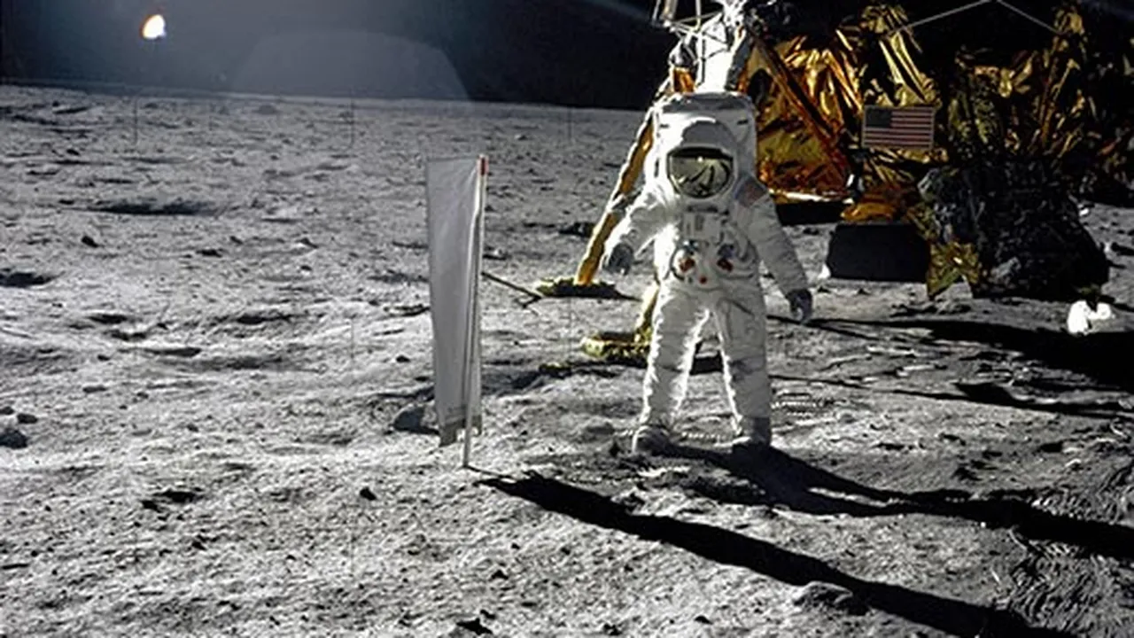 Apollo11 science　 Picture of the Week—Apollo 11 Solar Wind Composition Experiment