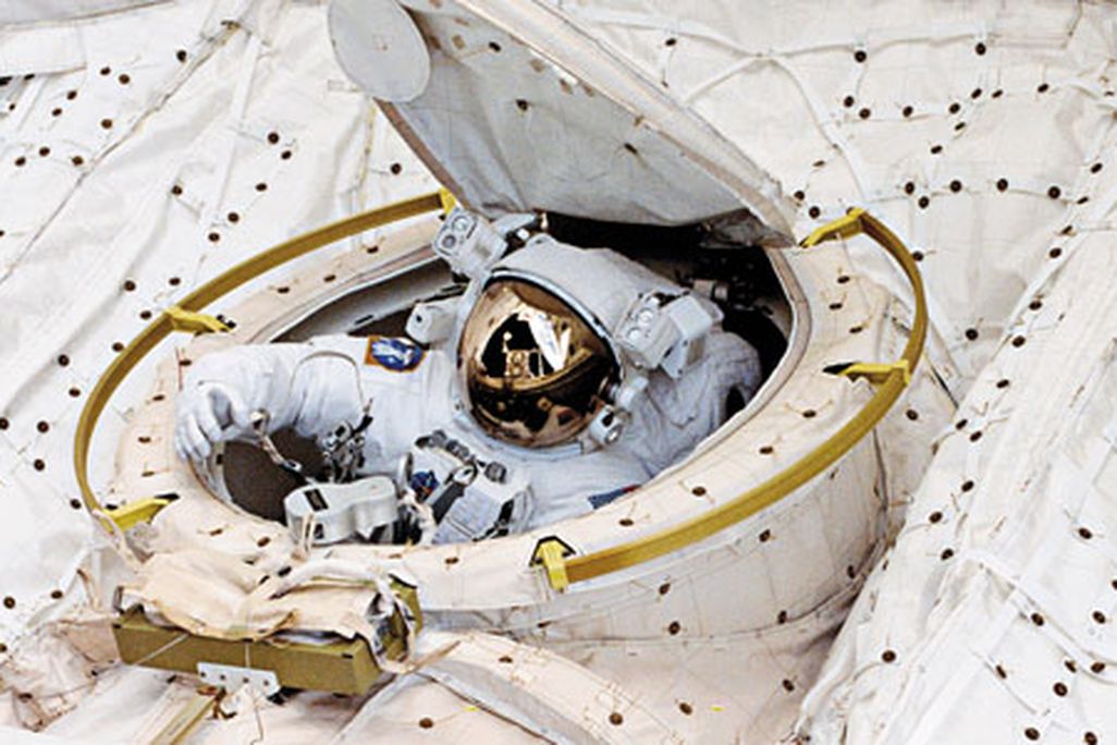 Space_EVA_Flash_JJ09.jpg