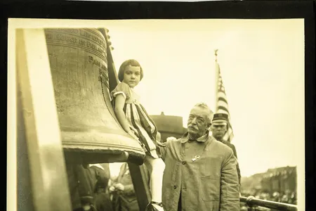 A quarter of the U.S. population (including a girl in Moline, Illinois) turned out for the Liberty Bell.