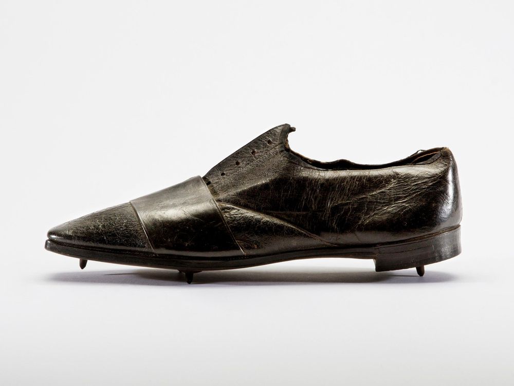 World's oldest extant running shoe