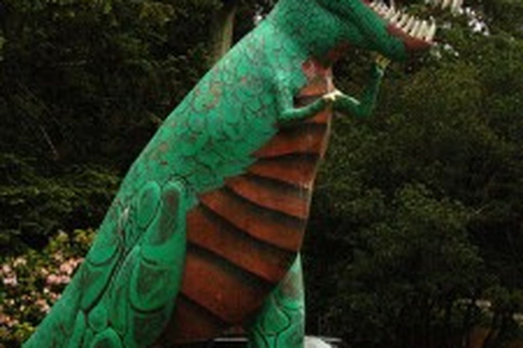20110520083144tyrannosaurus-prehistoric-gardens-225x300.jpg