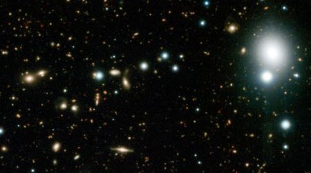 A selection of a new image of distant galaxies in the COSMOS field. Click to see the whole view.