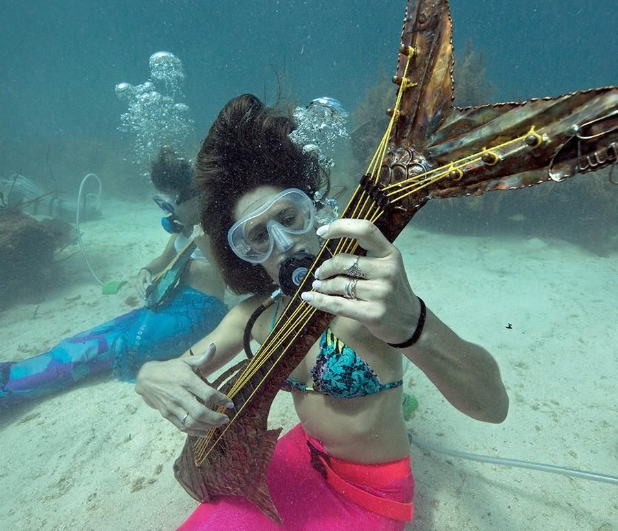 Island Life Florida - Underwater Music Festival