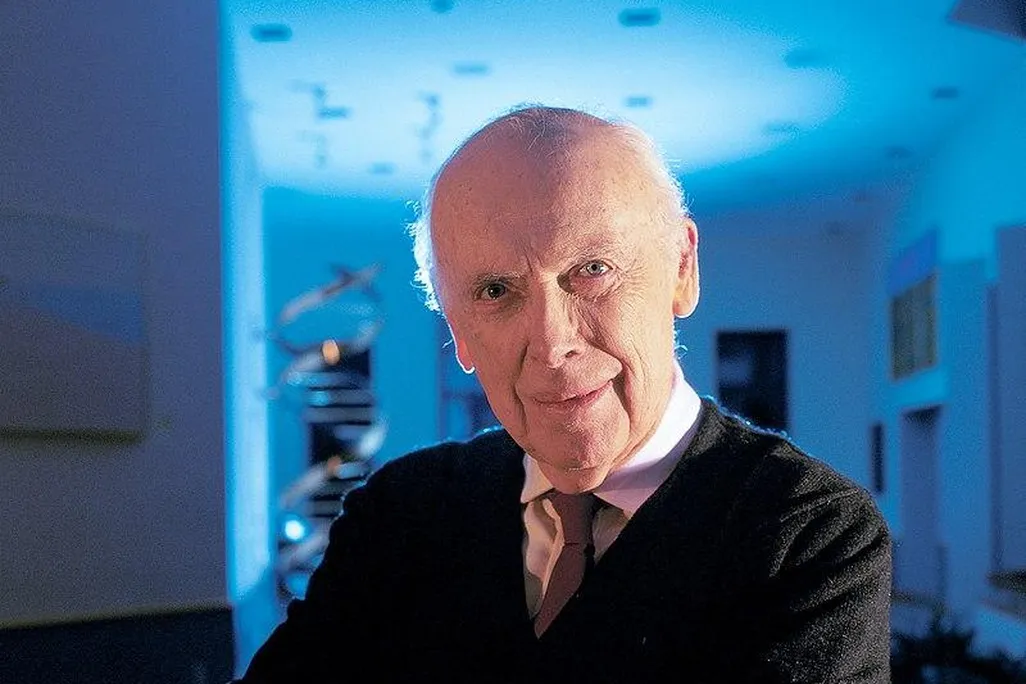 800px-James_D_Watson.jpg