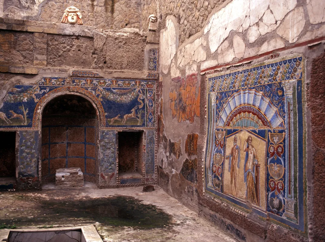 Frescoes in a room in Herculaneum