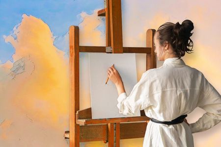 Patients who are struggling with everything from ADHD to eating disorders have turned to art therapy for help.