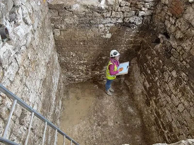 The cesspit under the Somerset House is nearly 15 feet deep and contained almost 100 artifacts.