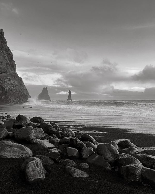 Reynisfjara Beach thumbnail