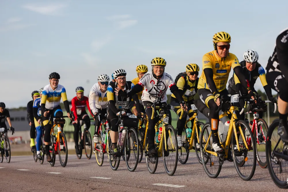 bikers riding Sweden's Vätternrundan