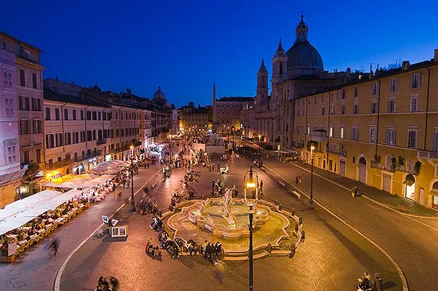 Piazza Navona at night