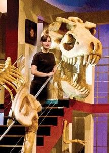 20110520083130lola-dinosaur-skeleton-214x300.jpg