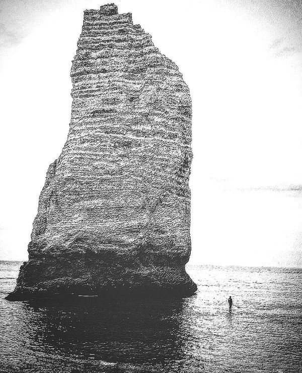 Paddle vs Wild - Etretat, France thumbnail