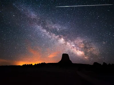 How to Watch the Dazzling Eta Aquarid Meteor Shower, Bringing an Unusual 'Outburst' to Skies This Weekend image
