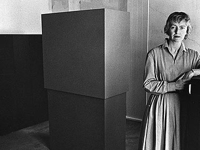 Anne Truitt in her Twining Court studio, Washington, DC, 1962.