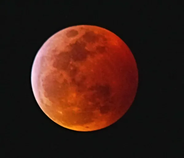 Blood Moon Eclipse January 2019 thumbnail