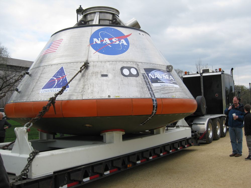 A Spaceship Visits the National Mall