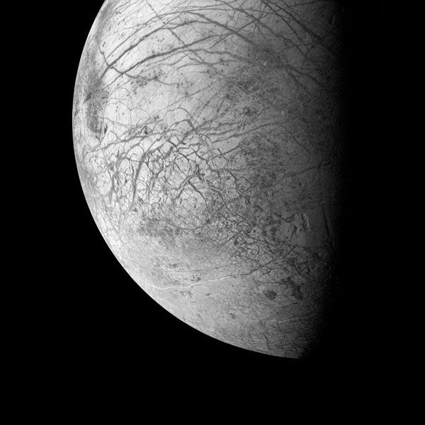 Surface of Jupiter’s Moon Europa. Galileo, June 27, 1996.