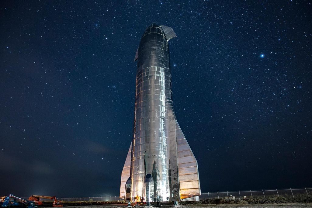starship_mk1_night_v2.jpg