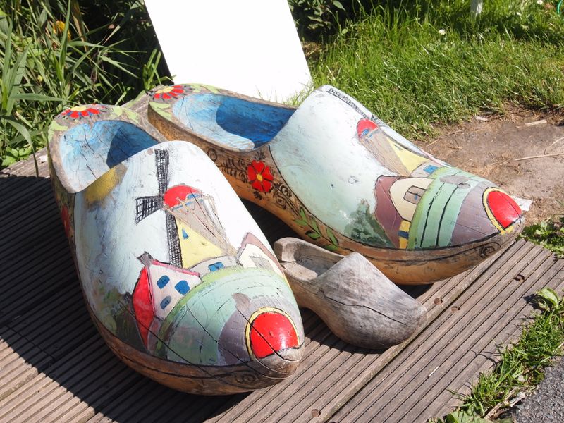 Wooden deals shoes dutch