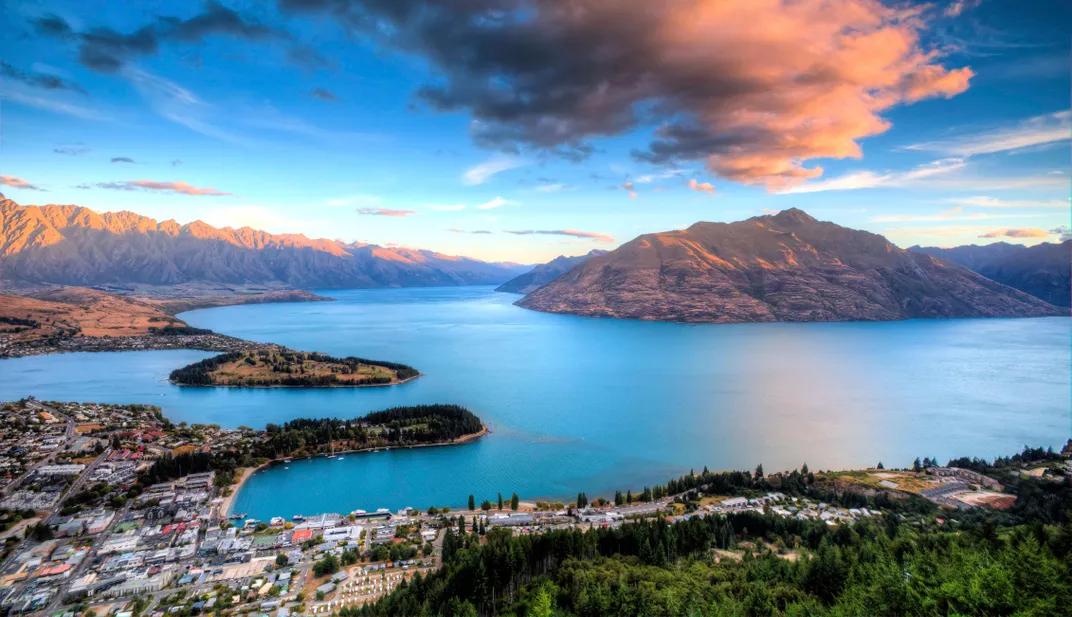 Landscape of Queenstown and Lake Wakatipu