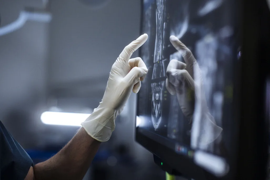 reading an x-ray