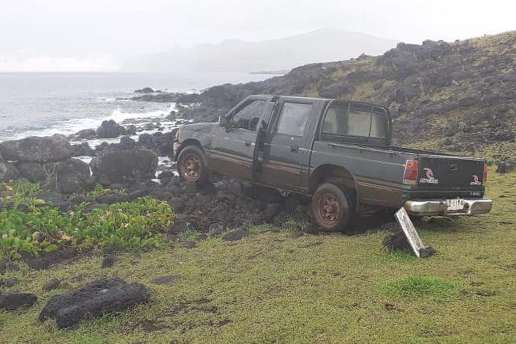 Pickup truck collided with moai statue