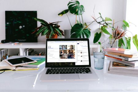 Flow Club&nbsp;is&nbsp;a membership service that hosts dozens of online coworking sessions a day.