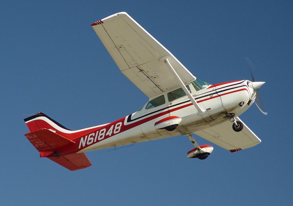 Cessna172-CatalinaTakeOff.jpg