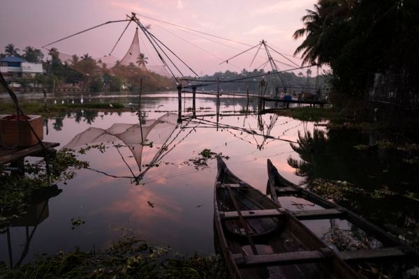 Sunrise at the fishing village in Ernakulam, Kerala thumbnail