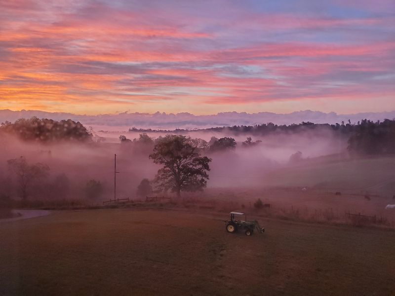 Sunrise Emory, Virginia (September 24, 2019) Smithsonian Photo