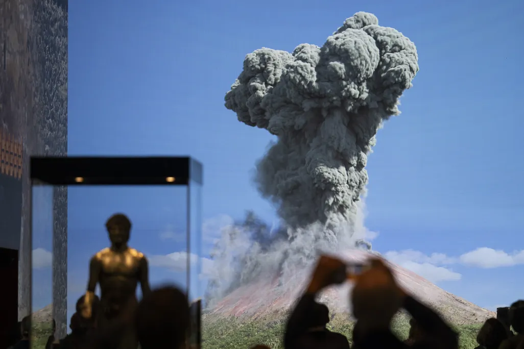 Screen showing huge plume of grey dust