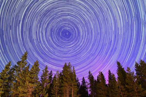 Aurora-StarTrails-CrescentLake thumbnail