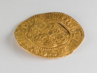 The Henry VI quarter noble was minted in London between 1422 and 1427.