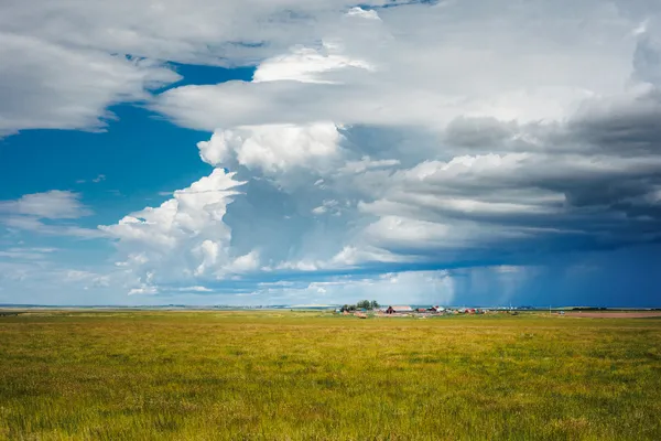 Storm Clouds Gather thumbnail