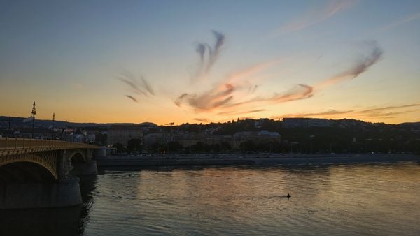 Danube sunset in Budapest thumbnail