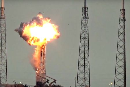 A Falcon 9 explodes on the launch pad, 9:07 a.m. on September 1, 2016.