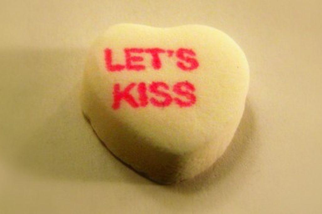 Let's Kiss.