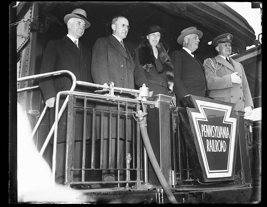 L to R: Cordell Hull, Henry Morgenthau, Eleanor Roosevelt and Franklin D. Roosevelt in 1935