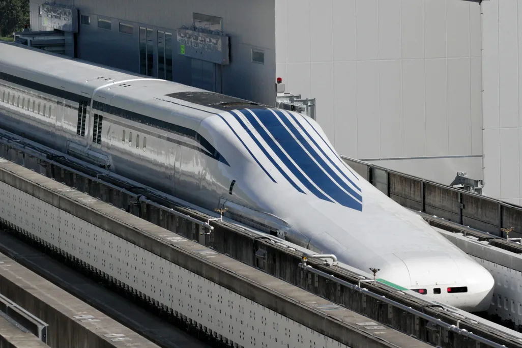 Maglev train