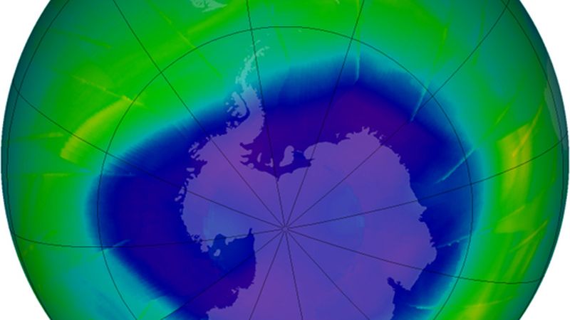 The Ozone Hole Is on Track to Mend Itself Within Decades | Smart News|  Smithsonian Magazine