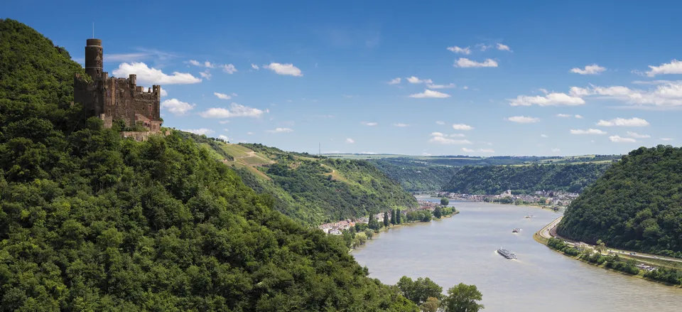  The Rhine River Valley 