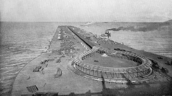 The moving sidewalk on the Pier at the 1893 Columbian Exposition in Chicago