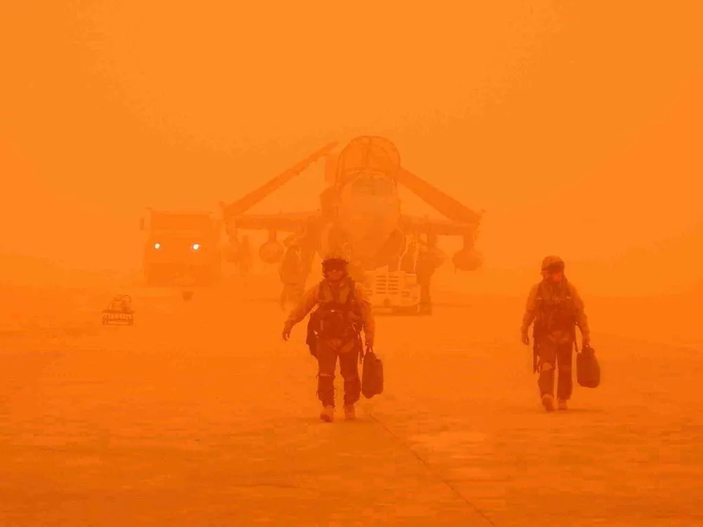 Iraq Dust Storm[2].jpg