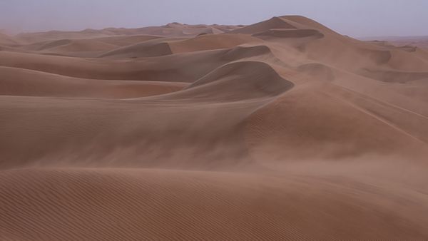 Sandstorm in the Omani desert thumbnail